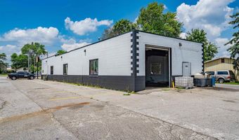 1712 S Wayne Ave, Auburn, IN 46706