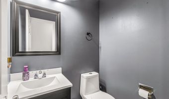 40233 N Lakeview Ave, Antioch, IL 60002