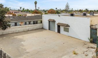 915 N Willowbrook Ave, Compton, CA 90220