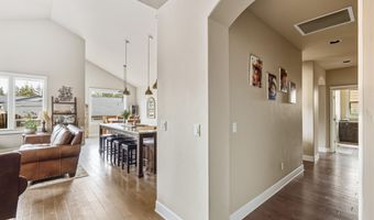 60414 Hedgewood Ln, Bend, OR 97702