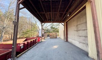 10 Denlar Dr, Chester, CT 06412