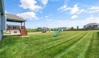 14172 Rockaway Ct, Basehor, KS 66007