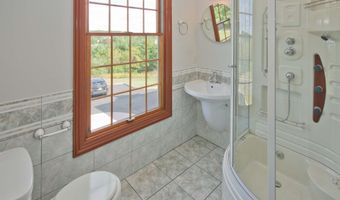 81 Potts Rd, Allentown, NJ 08501