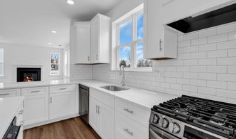 1 Southern Blvd, Bayville, NJ 08721