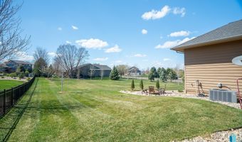 7301 S Meredith Ave, Sioux Falls, SD 57108