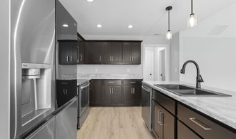 111 Sunset Dr, Avilla, IN 46710