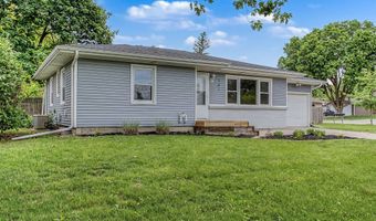 307 Dotson Dr, Ames, IA 50014