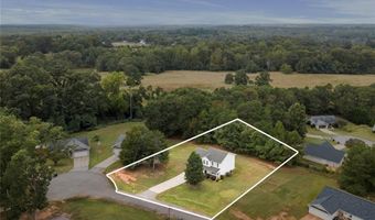 102 Lochenshire Pl, Belton, SC 29627