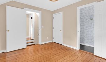 38 Padelford Ave, East Providence, RI 02915