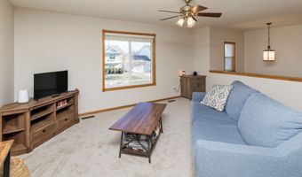 2010 2nd Ave SE, Altoona, IA 50009