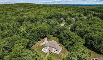 11 Dorothy's Way, Bedford, NH 03110