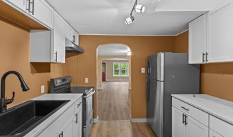 108 POND St, Amherst, WI 54406