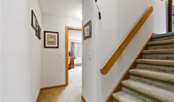 50 S Bay Dr 19, Narragansett, RI 02882