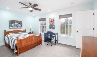 10 Trailing Ridge Rd, Brookfield, CT 06804