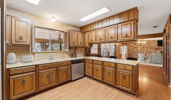 1240 County Road 324, Adkins, TX 78101