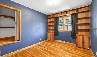 738 Sunset Dr, Bloomfield, IN 47424