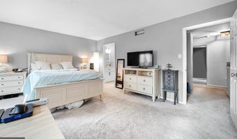 301 CHEROKEE Cir, Ambler, PA 19002