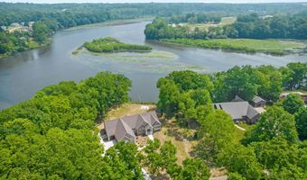 1663 Fairview Dr, Allegan, MI 49010