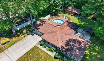 7430 Whitewood Dr, Ashtabula, OH 44004