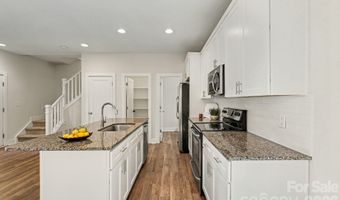 1522 Wembley Dr, Charlotte, NC 28205
