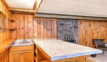 6 Woodbine St, East Providence, RI 02915