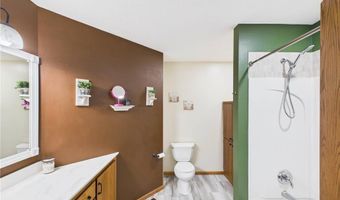810 Deerberry Ct, Albany, MN 56307