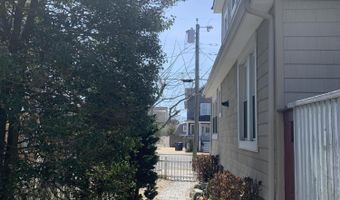 225 Pearl St, Beach Haven, NJ 08008