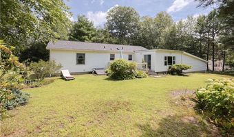 42 Hopkins Ave, Johnston, RI 02919