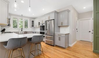 52 Pine Swamp Rd, Cumberland, RI 02864