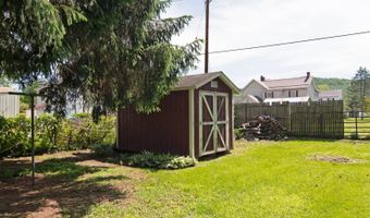 162 Monroe St, Alderson, WV 24910