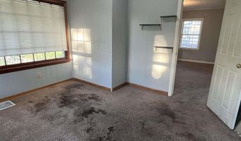 704 4th Ave E, Albia, IA 52531