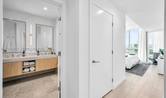 9201 E Bay Harbor Dr Ph809, Bay Harbor Islands, FL 33154