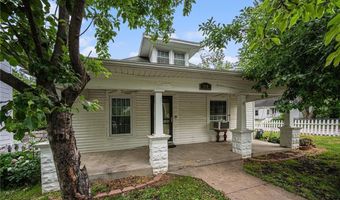 614 S 7th St, Atchison, KS 66002