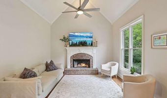 1006 Meadow Brk, Woodstock, GA 30188