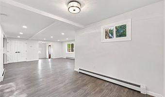 789 Lake St, Angola, NY 14006