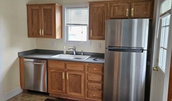 709 N Cedar St, Auburn, IN 46706