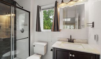 245 Borden Rd, Middletown, NJ 07748