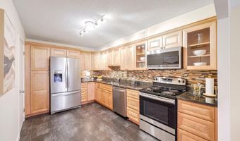 5901 MOUNT EAGLE Dr 212, Alexandria, VA 22303