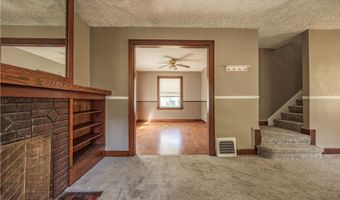 566 Lindell St, Akron, OH 44305