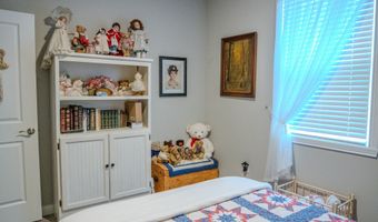 914 Ridge Rock Ln, Bargersville, IN 46106