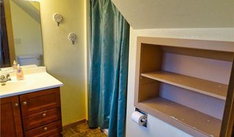 2412 5th St, Eau Claire, WI 54703