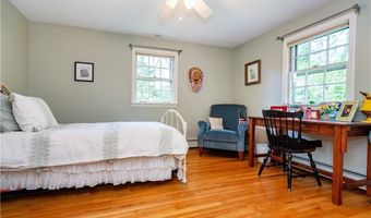 65 Walnut Dr, East Greenwich, RI 02818