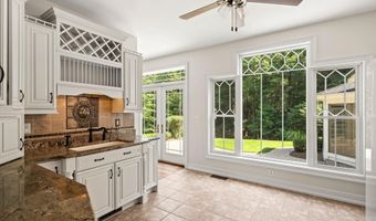 38 Rowell E Rd, Brentwood, NH 03833