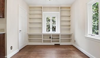 2620 FORT SCOTT Dr, Arlington, VA 22202