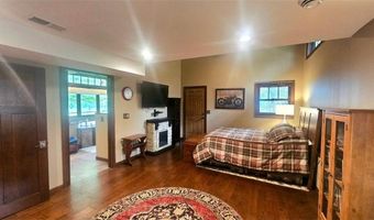 1912 S Oak Knoll Dr NE, Alexandria, MN 56308