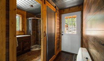595 Snowcat Ln, Bonners Ferry, ID 83805