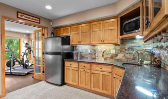 4309 Colleen Ct, Arden Hills, MN 55112