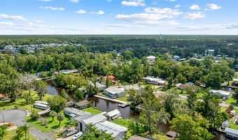 55805 CARROLL St, Astor, FL 32102