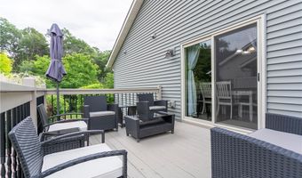 759 Club View Ln, Altoona, WI 54720