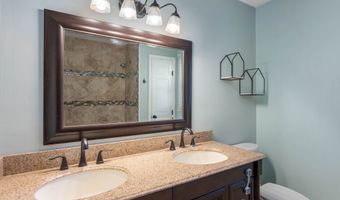 747 Yosemite Dr, Indianapolis, IN 46217